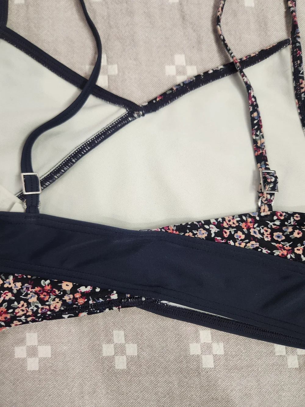 Abercrombie Floral & Navy bikini top kids 15 16